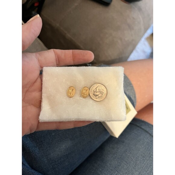Oval Engraved Initial K Post Earrings 14K Solid Yellow Gold W 14K Backs 1.1 Gram - Picture 4 of 9